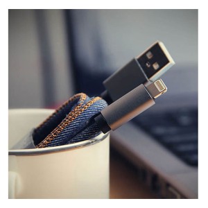 کابل تبدیل USB به Lightning برند WUW طول 2 متر